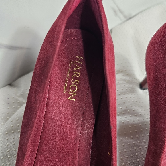 Harson Burgundy Encrusted Brooch Suedette Kitten Heel Pumps - Picture 9 of 10